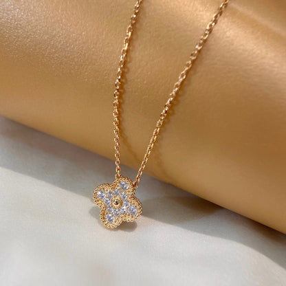 Pomuse CLOVER 15MM DIAMOND SINGLE FLOWER NECKLACE