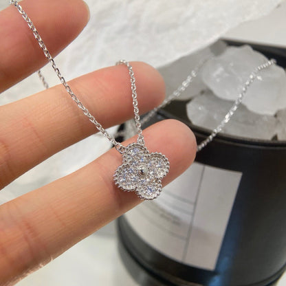 Pomuse CLOVER 15MM DIAMOND SINGLE FLOWER NECKLACE