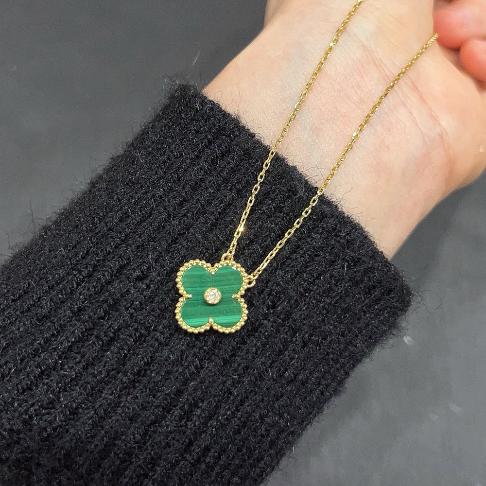 Pomuse CLOVER 15MM DIAMOND TURQUOISE NECKLACE