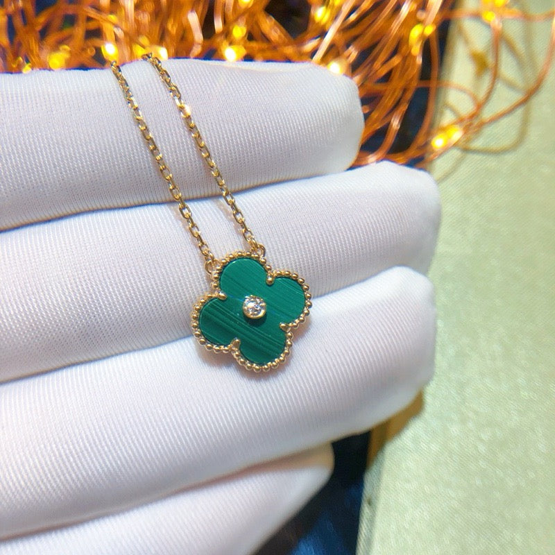 Pomuse CLOVER 15MM DIAMOND TURQUOISE NECKLACE