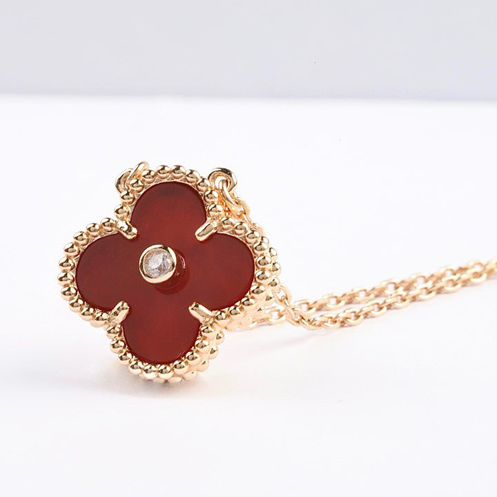 Pomuse CLOVER 15MM DIAMOND CARNELIAN NECKLACE