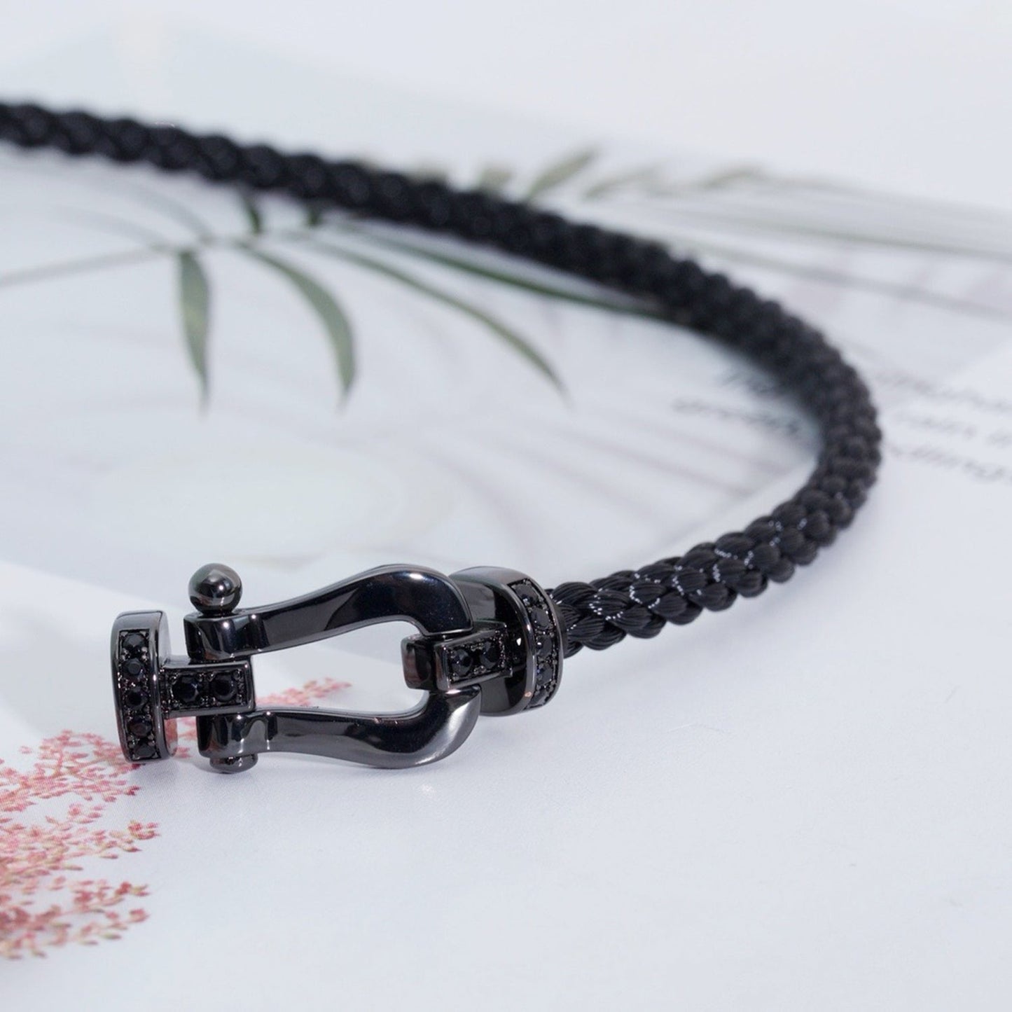 Pomuse FORCE LARGE SERIES HORSESHOE BLACK SAMURAI BRACELET