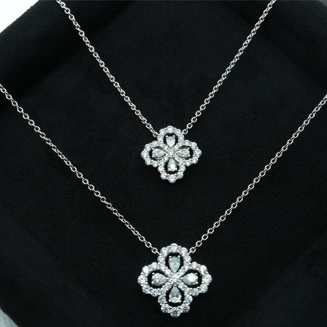 Pomuse LOOP NECKLACE FULL MOTIF DIAMOND COMBINATION