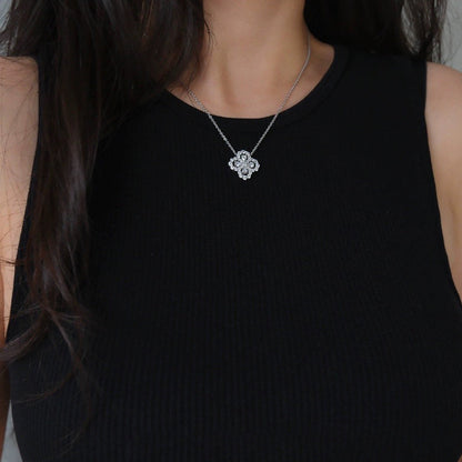Pomuse LOOP NECKLACE FULL MOTIF DIAMOND COMBINATION