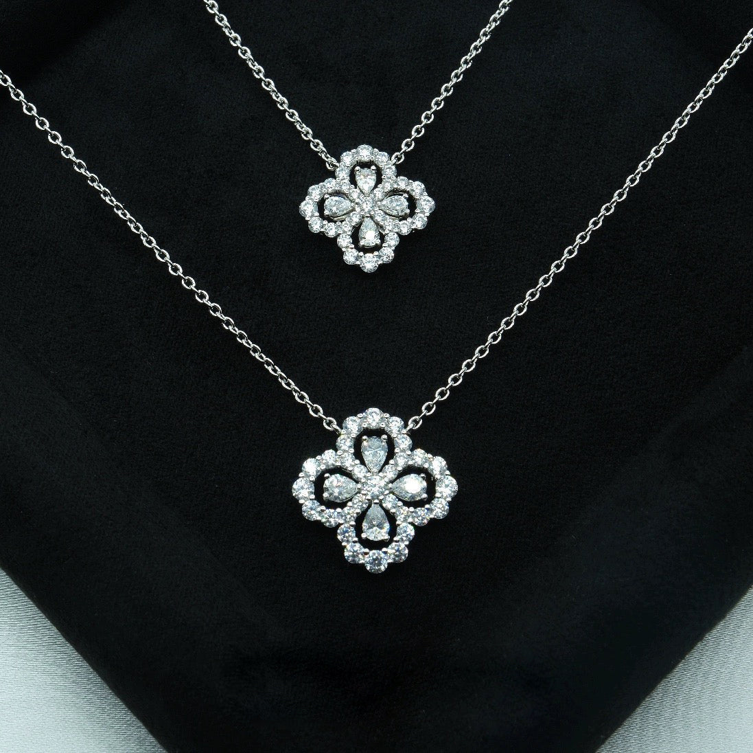 Pomuse LOOP NECKLACE FULL MOTIF DIAMOND COMBINATION