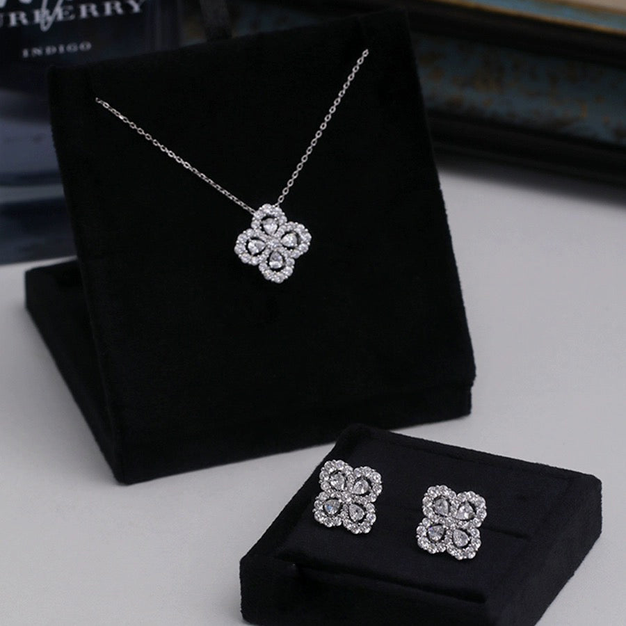 Pomuse LOOP NECKLACE FULL MOTIF DIAMOND COMBINATION