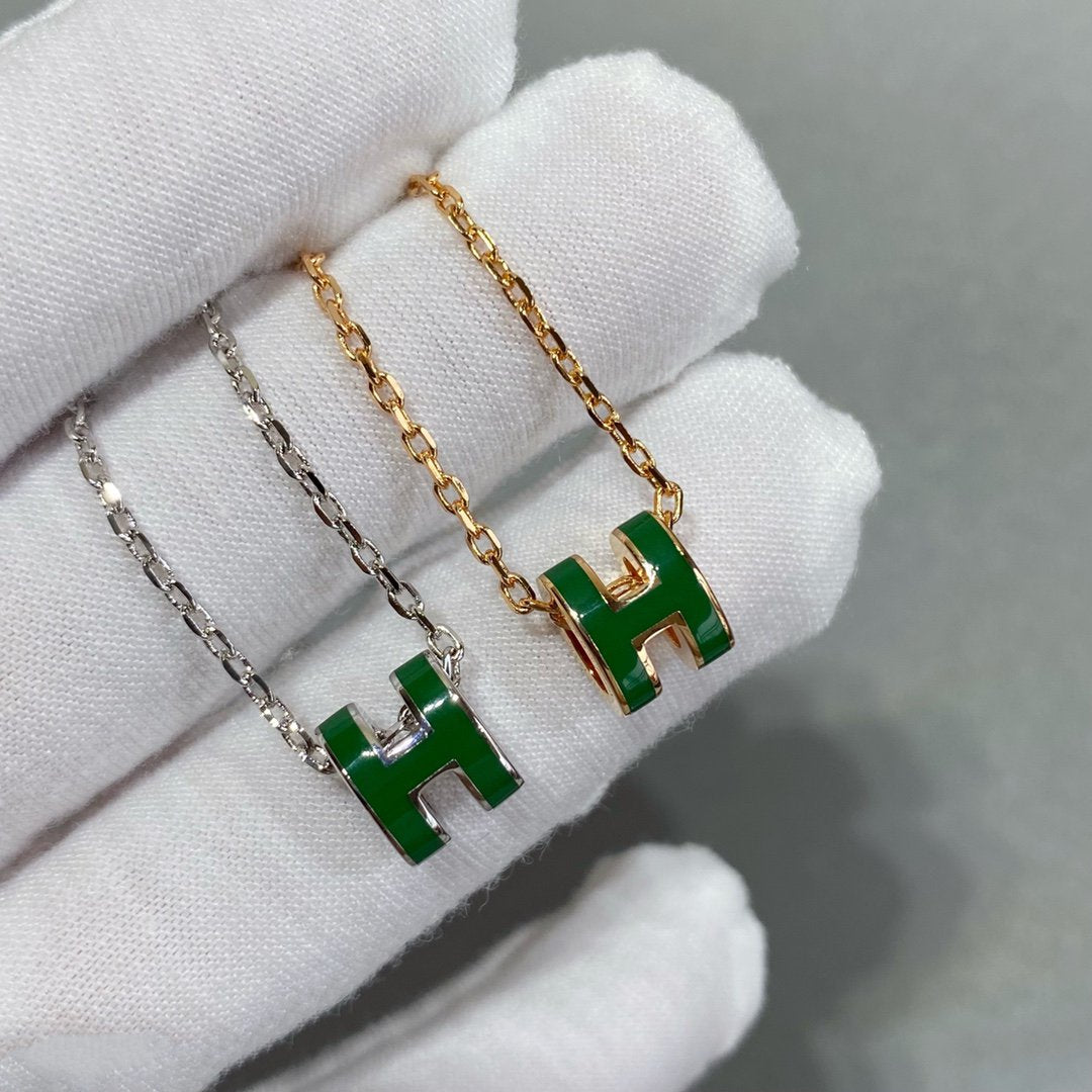 Pomuse POP H GREEN NECKLACE SILVER AND GOLD