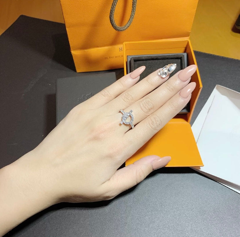 Pomuse ECHAPPEE RING SILVER DIAMOND
