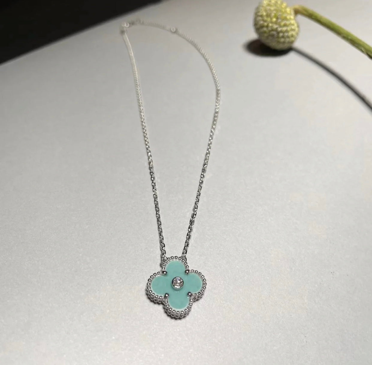 Pomuse CLOVER 1 DIAMOND LIGHT BLUE SILVER NECKLACE