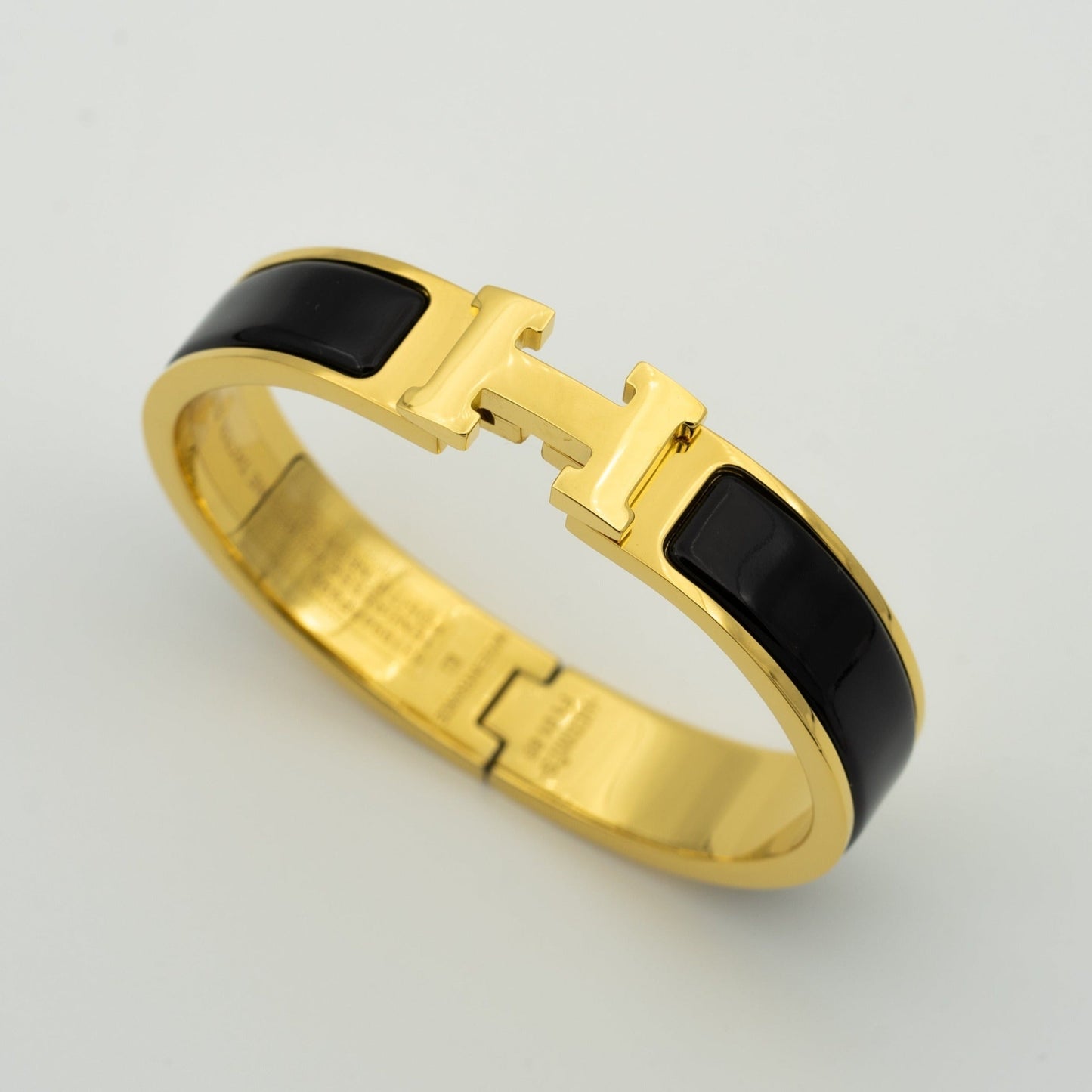 Pomuse H BLACK BRACELET
