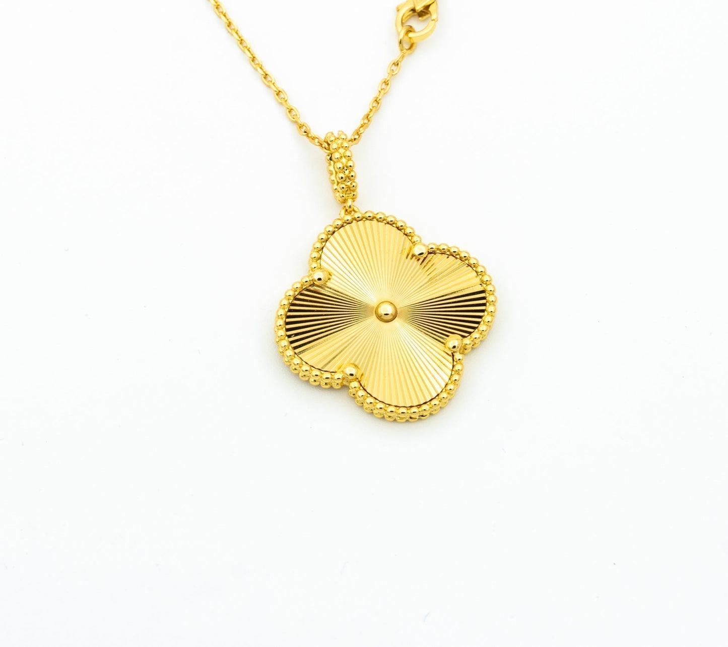Pomuse CLOVER 25MM PEDANT NECKLACE GOLD