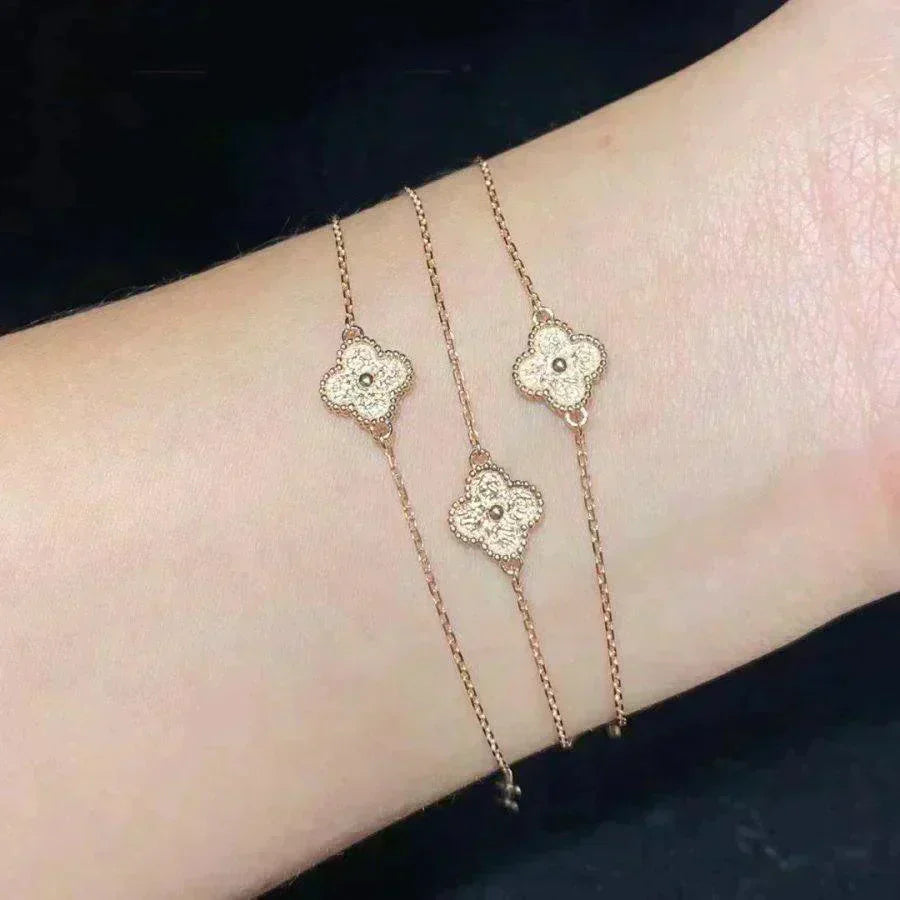 Pomuse CLOVER SINGLE FLOWER BRACELET