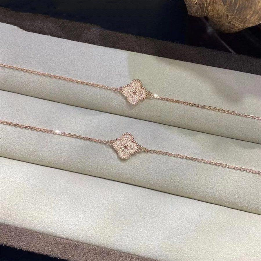 Pomuse CLOVER SINGLE FLOWER BRACELET
