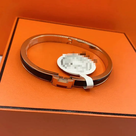 Pomuse CLASSIC H CLIC BLACK 8MM ENAMEL BRACELET
