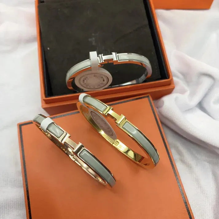 Pomuse CLASSIC H CLIC GREEN 8MM ENAMEL BRACELET