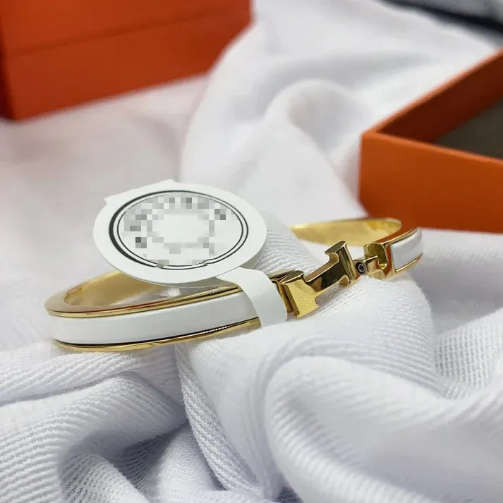 Pomuse CLASSIC H CLIC WHITE 8MM ENAMEL BRACELET
