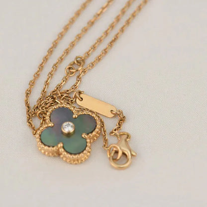 Pomuse CLOVER 15MM DIAMOND AND MOTHER-OF-GREY NECKLACE