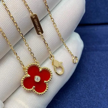 Pomuse CLOVER 15MM DIAMOND CARNELIAN NECKLACE