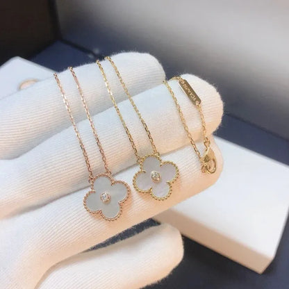 Pomuse CLOVER 15MM DIAMOND WHITE FRITILLARIA NECKLACE