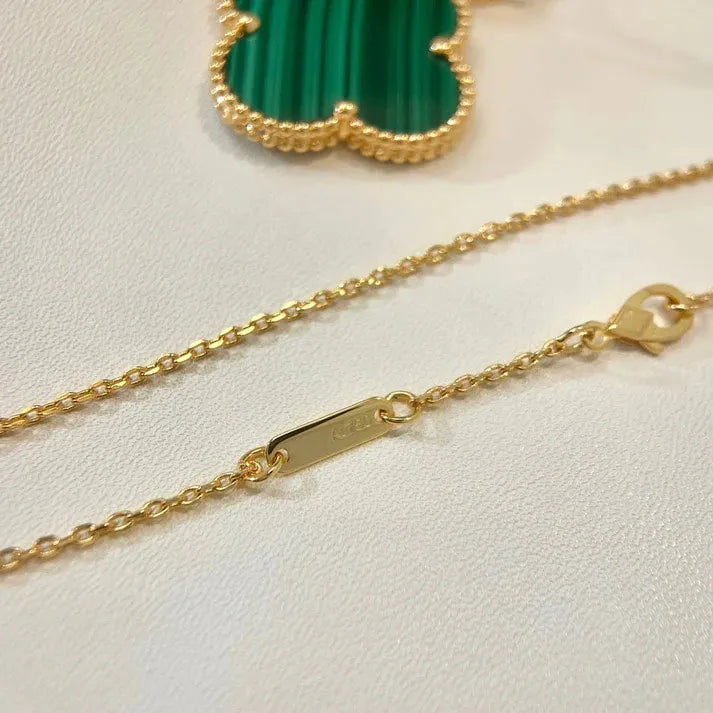 Pomuse KLEEBLATT-HALSKETTE AUS MALACHIT-GOLD, 25 MM