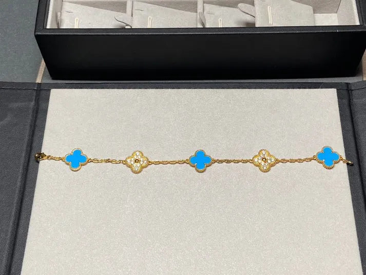 Pomuse CLOVER 5 MOTIF BLUE CHALCEDONY DIAMOND GOLD BRACELET
