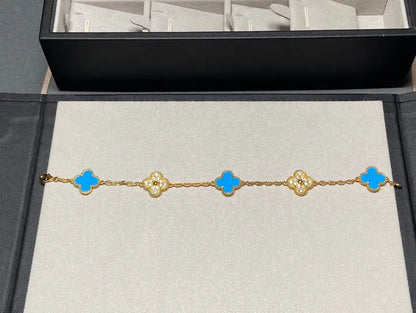 Pomuse CLOVER 5 MOTIF BLUE CHALCEDONY DIAMOND GOLD BRACELET