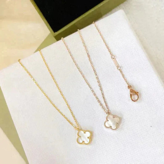 Pomuse CLOVER MINI 9.5MM WHITE MOTHER-OF-PEARL NECKLACE