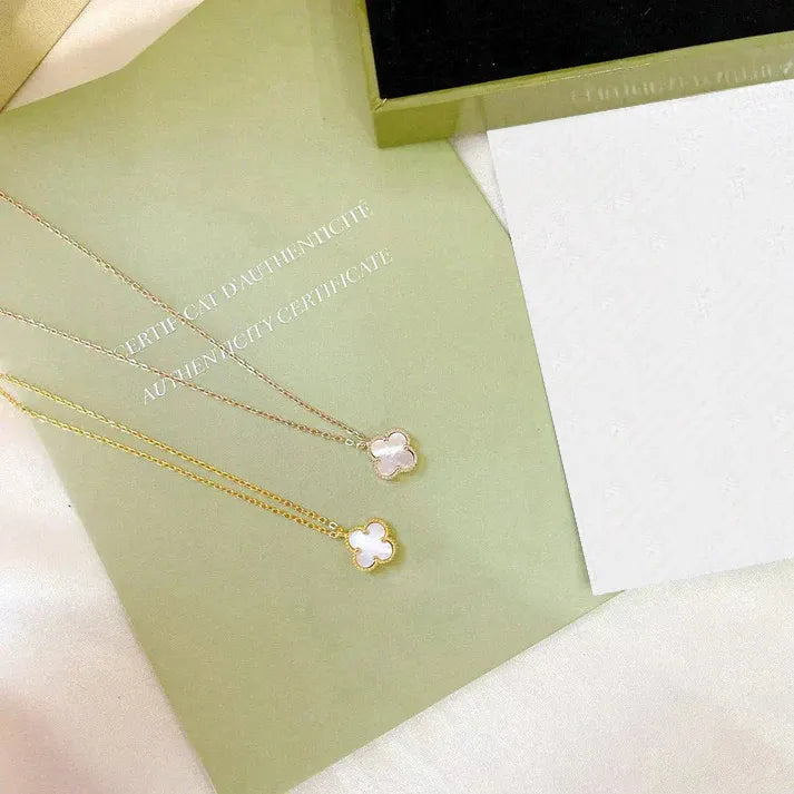 Pomuse CLOVER MINI 9.5MM WHITE MOTHER-OF-PEARL NECKLACE