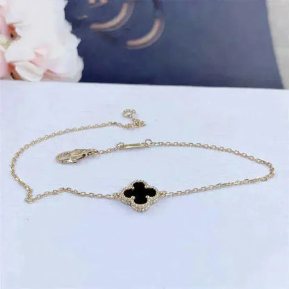 Pomuse CLOVER ONYX SINGLE FLOWER BRACELET