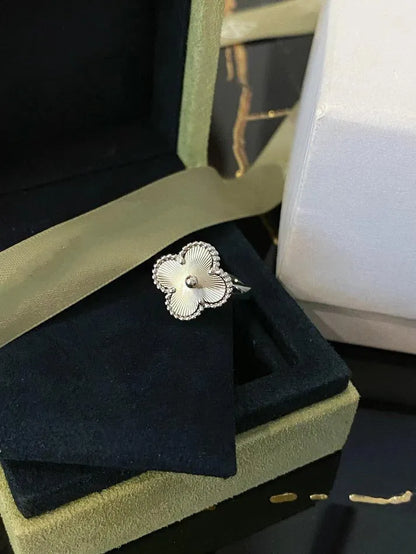Pomuse CLOVER SILVER RING