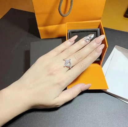 Pomuse ECHAPPEE RING SILVER DIAMOND