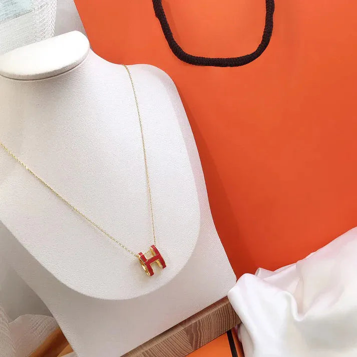 Pomuse H CLIC RED ENAMEL GOLD NECKLACE