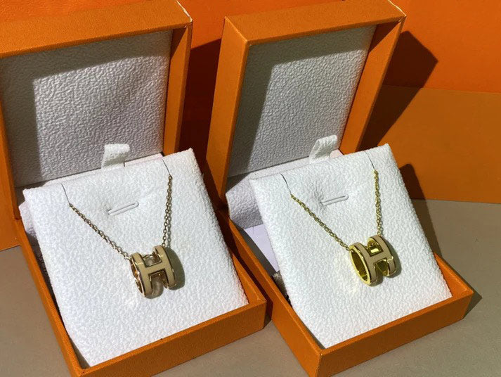 Pomuse H CLIC YELLOW ENAMEL GOLD NECKLACE