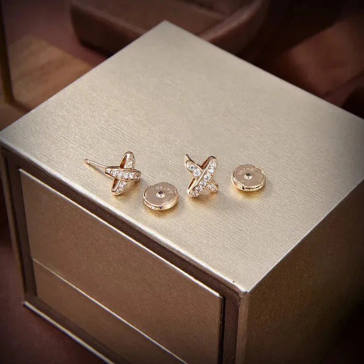 Pomuse JEUX DE GOLD DIAMOND EARRINGS