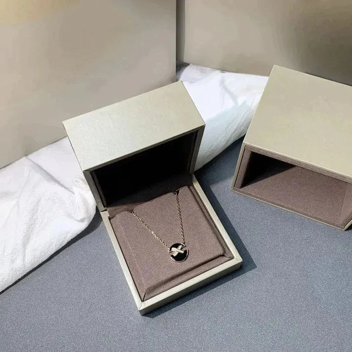Pomuse JEUX DE PINK GOLD DIAMOND NECKLACE