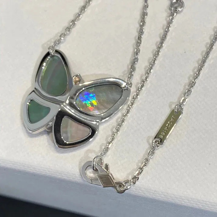 Pomuse LARGE BUTTERFLY SILVER PENDANT DIAMOND NECKLACE