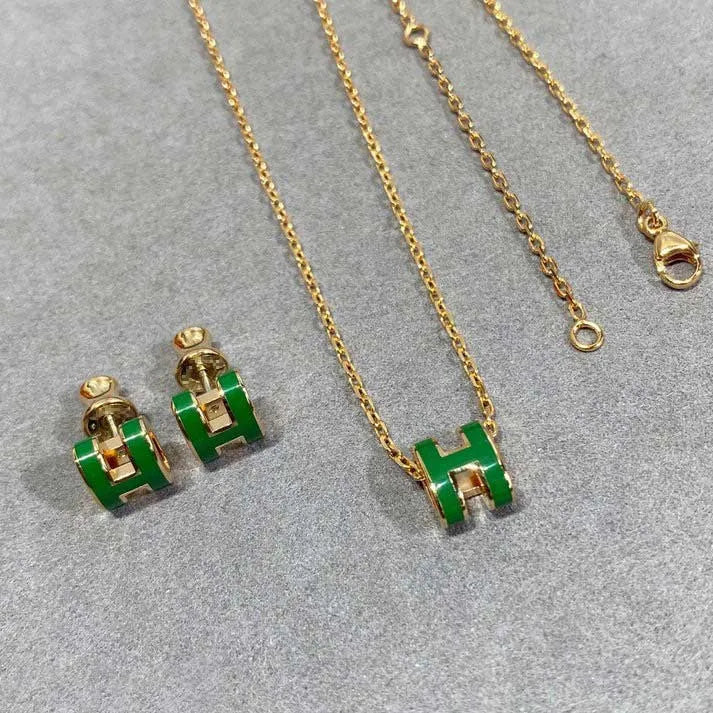 Pomuse POP H GREEN NECKLACE SILVER AND GOLD