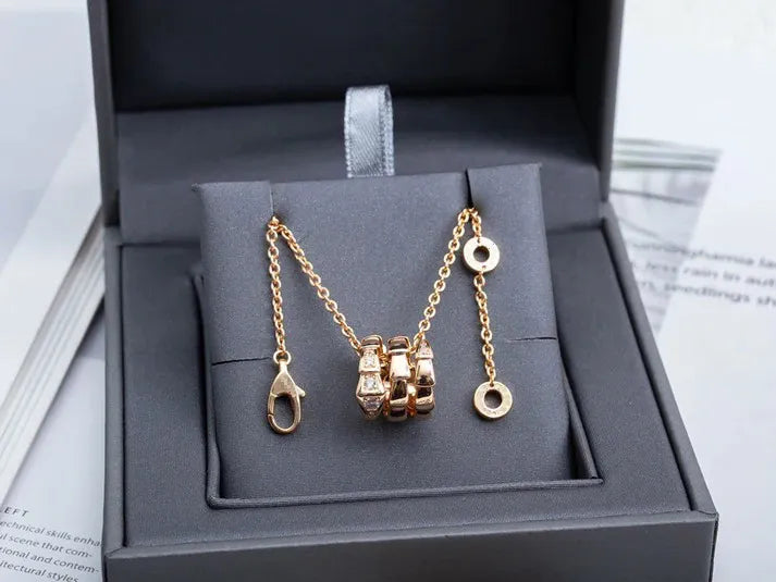 Pomuse SERPENTI PINK GOLD NECKLACE DIAMOND