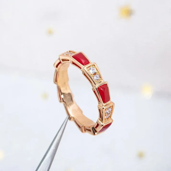 Pomuse SERPENTI RING PINK GOLD CARNELIAN DIAMOND 3MM