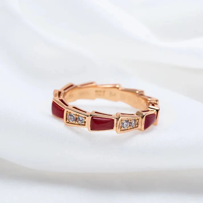 Pomuse SERPENTI RING PINK GOLD CARNELIAN DIAMOND 3MM