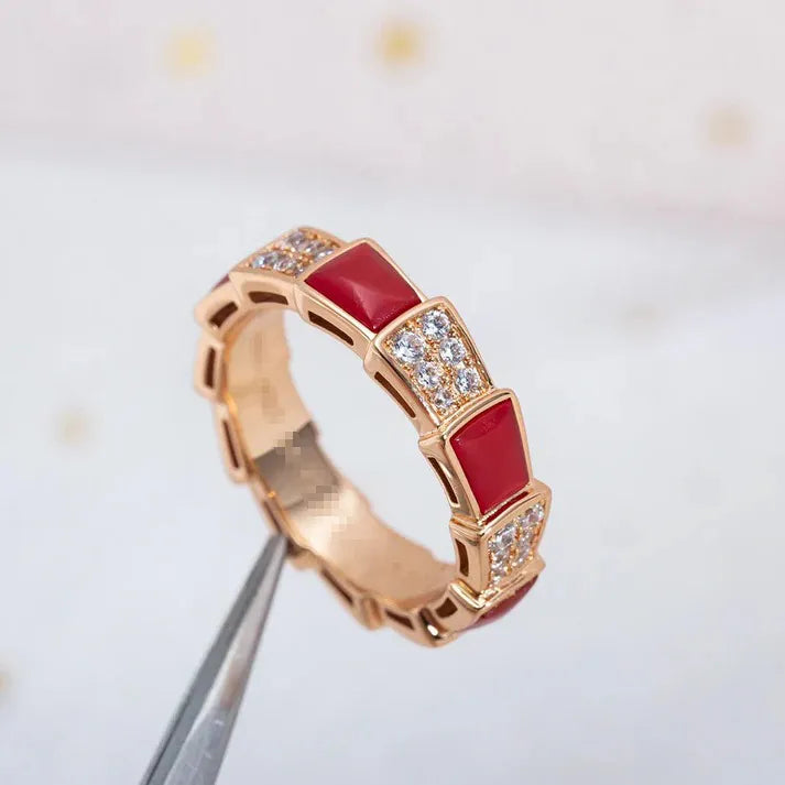 Pomuse SERPENTI RING PINK GOLD CARNELIAN DIAMOND PAVED 4MM