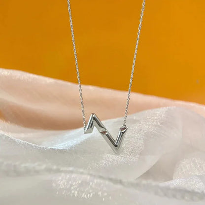 Pomuse VOLTE UPSIDE DOWN NECKLACE