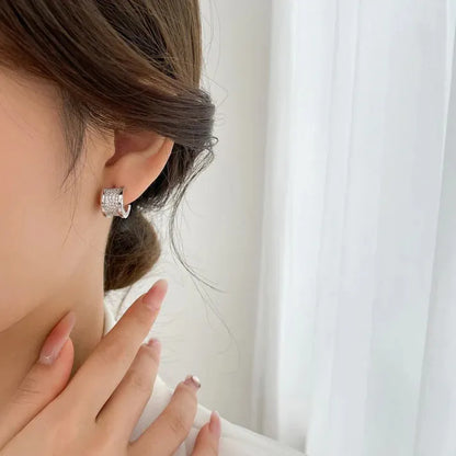 Pomuse ZERO 1 DIAMOND PAVED EARRINGS