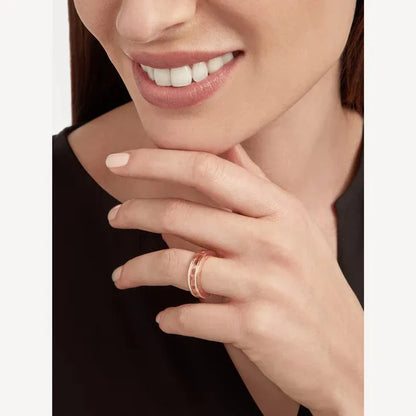 Pomuse ZERO 1 ONE-BAND WITH OPENWORK LOGO SPIRAL RING