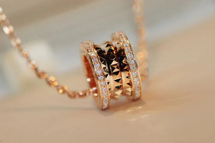 Pomuse ZERO 1 ROCK PEDANT PINK GOLD NECKLACE