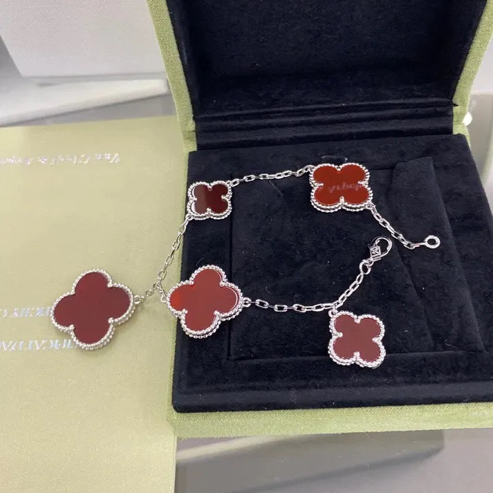 Pomuse CLOVER 5 MOTIFS SIVLER CARNELIAN BRACELET