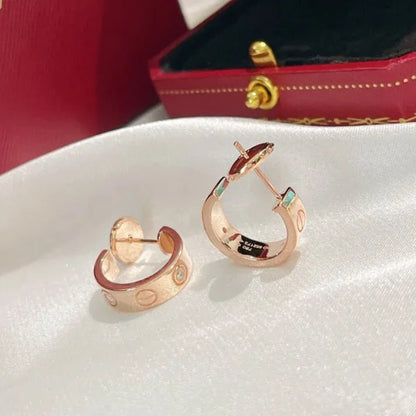 Pomuse LOVE EARRINGS 5.7MM 2 DIAMONDS