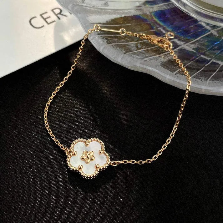Pomuse LUCKY WHITE MOP PLUM BLOSSOM  BRACELET