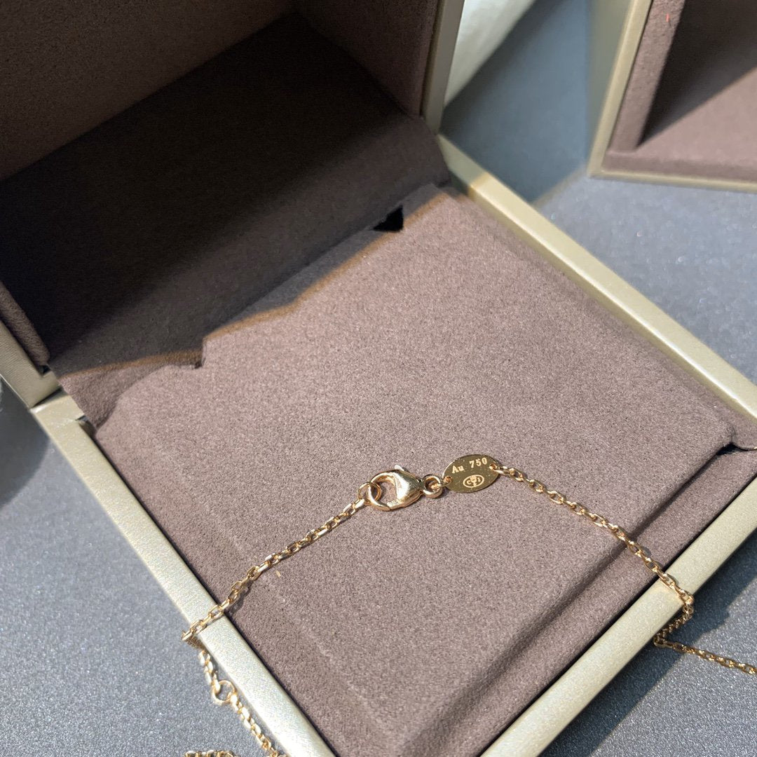 Pomuse JEUX DE PINK GOLD DIAMOND NECKLACE