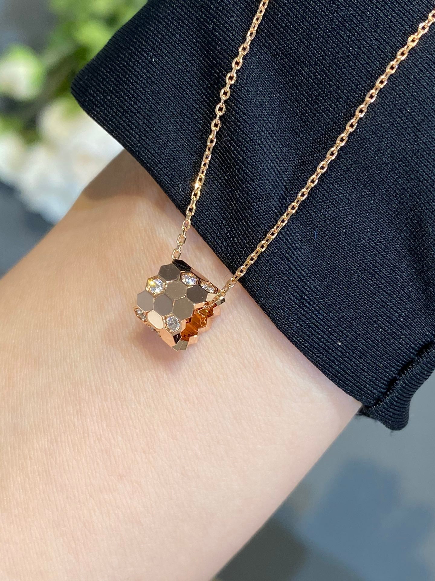 Pomuse BEE LOVE DIAMOND NECKLACE
